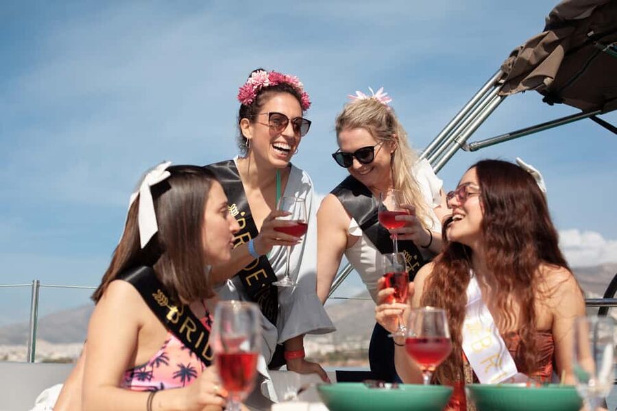 Athens: Semi Private Sunset Sailing and Gastronomy Cruise - Who will enjoy it most