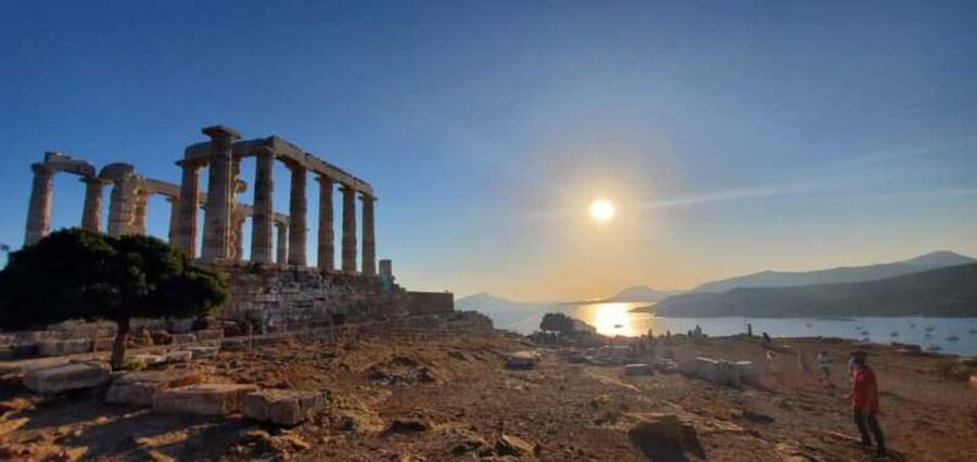 Athens: Sounio Poseidon Temple and Athenian Riviera Day Trip - A quiet beach stop in summer
