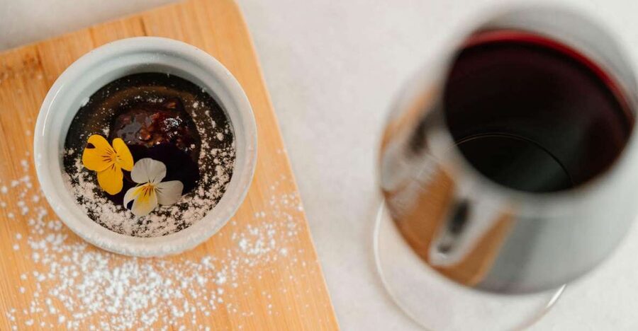 Athens: Tasting of 6 Wines from Kefalonia with Food Pairing - Arriving at Ramon Offtrail Bar Restaurant