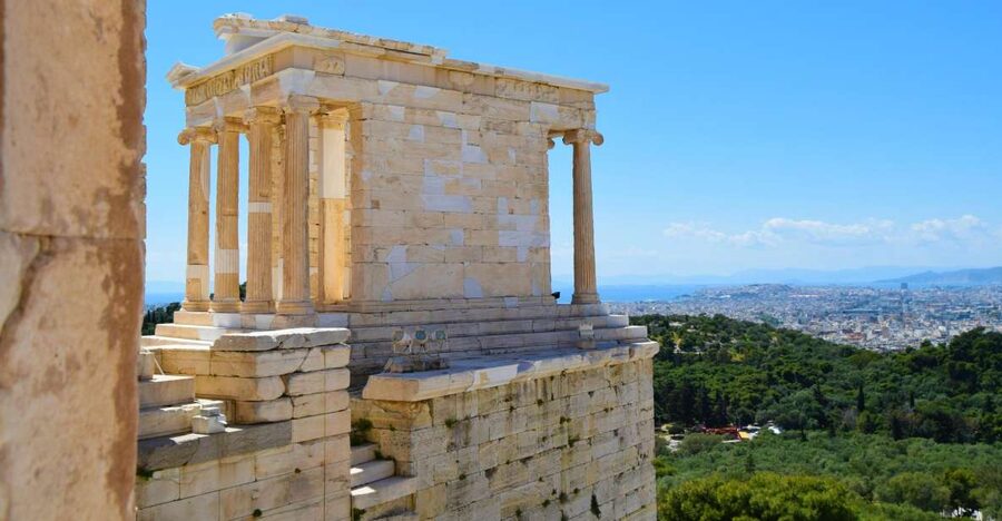 Athens: The Acropolis Guided Walking Tour in Dutch - The Parthenon and the meaning behind the stone
