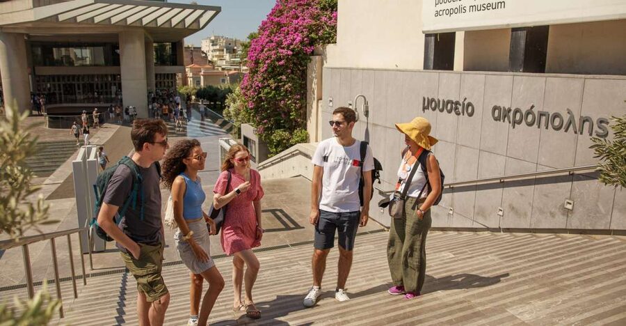 Athens: The Acropolis Museum Guided Tour - The Modernist building is part of the lesson