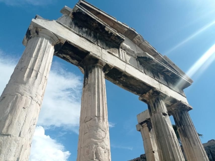 Athens: the Great Greek Philosophers Guided Tour in Spanish - Starting at Plato’s statue
