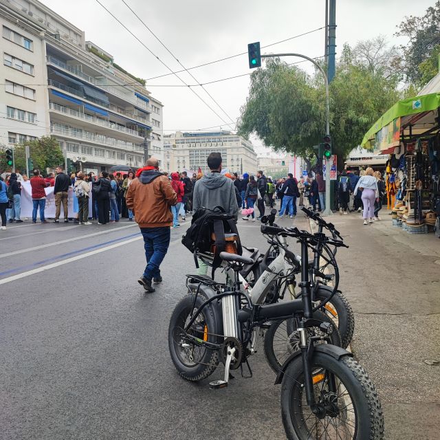 Athens tour with electric bicycle - Hadrian’s Arch and the Temple of Olympian Zeus