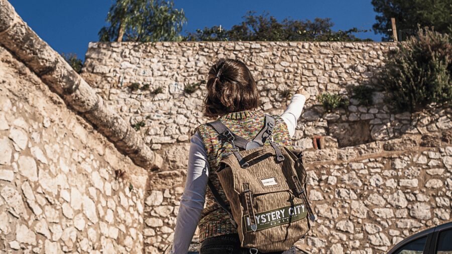Athens: Treasure Hunt Walking Tour 'The Lost Library' - Aiolou: your first taste of central Athens