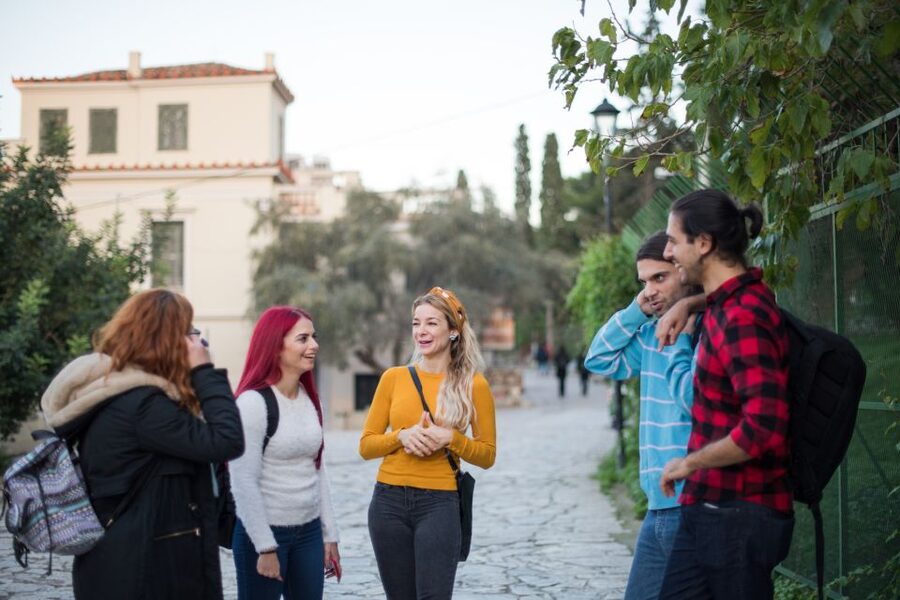 Athens: Vegan Local Street Food Guided Walking Tour - The practical rhythm of a two-hour walk