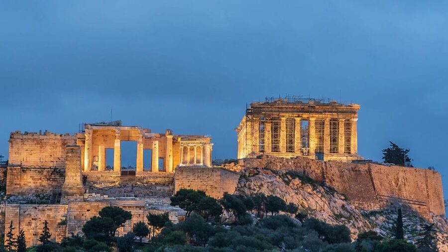 Best of Athens: Private Walking Tour with a Local - The guide issue you should take seriously