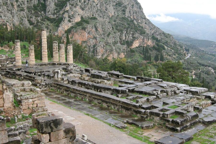 Delphi 2 Day Tour from Athens with Overnight in 4 Star Hotel - Why two days make Delphi easier to appreciate