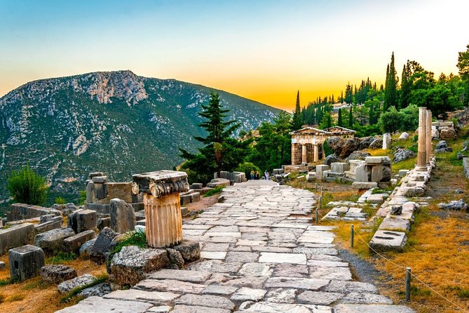 Delphi Full Day Tour - Arachova and the mountain road to Delphi
