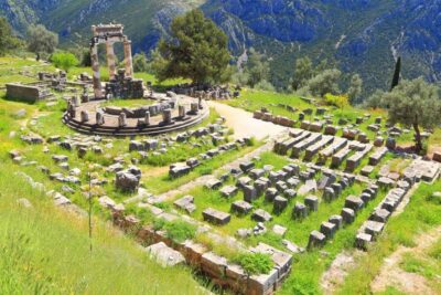 Private Day Tour from Athens with Luxurious Vehicle