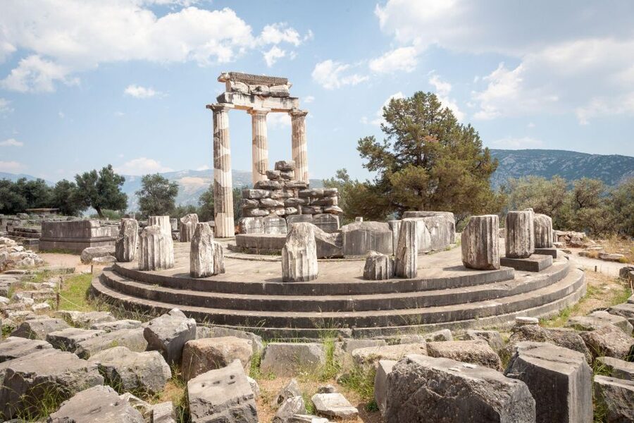 Delphi Small-Group Day Trip From Athens - The morning ride from Athens through central Greece