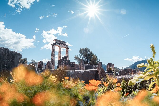 Delphi, Thermopylae, Corycian Cave 300 Spartans Tour - Delphi: the day’s main attraction