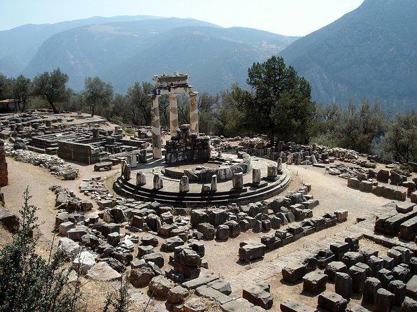 Delphi & Thermopylae Full Day Private Tour from Athens - Delphi Museum: the best place to begin