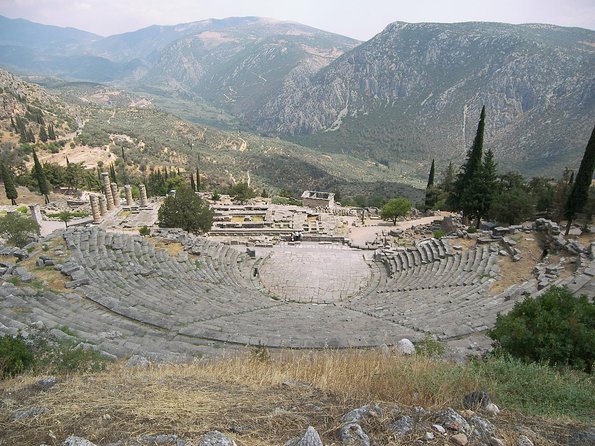 Delphi, Thermopylae full day private tour from Athens - Thermopylae and the Statue of Leonidas