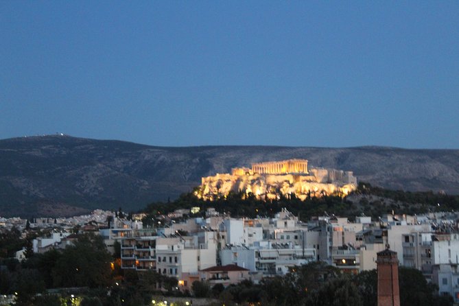 Dinner in the Sky Athens - The slow rotation gives everyone a view
