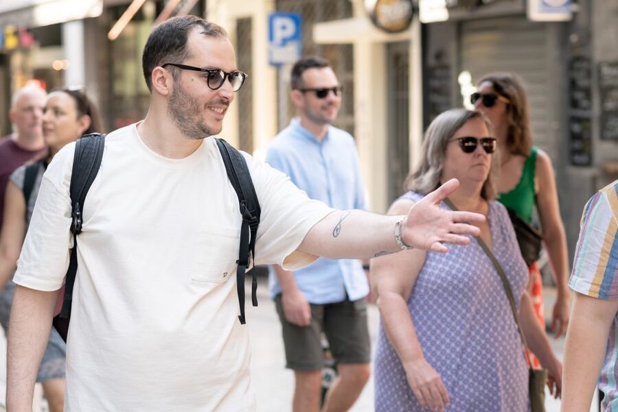 Explore the Hidden Food Gems of Athens - Who will enjoy this Athens food walk?