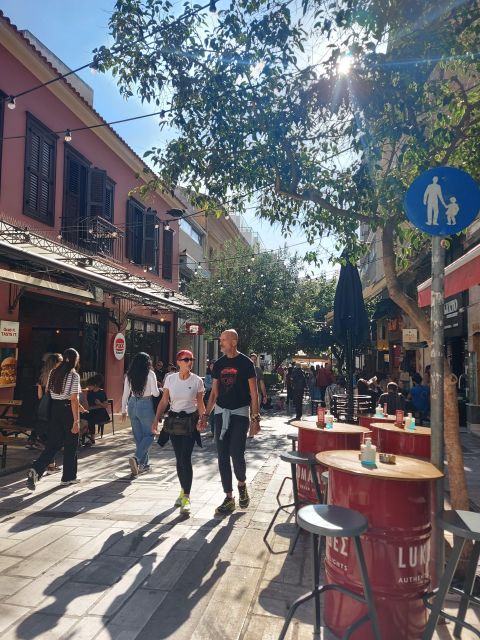 Food Experience in Athens including Unlimited Lunch - How Michaela shapes the experience