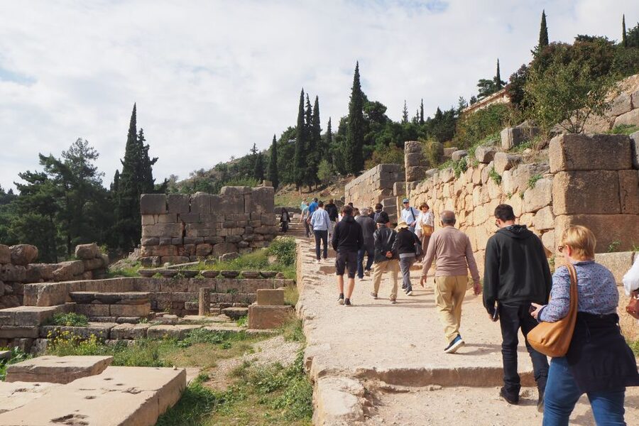 From Athens: Day Tour to Delphi - Bus comfort, timing, and group pace