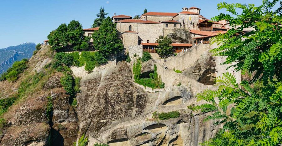 From Athens: Delphi and Meteora 2-Day Guided Tour - Who should book this trip
