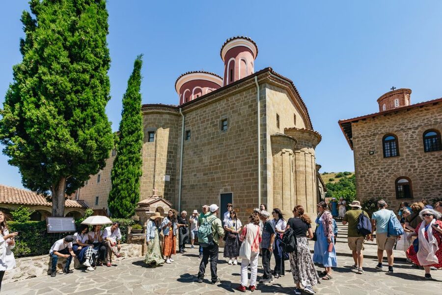 From Athens: Delphi and Meteora 2-Day Guided Tour - Food, hotel choices, and the $271 price