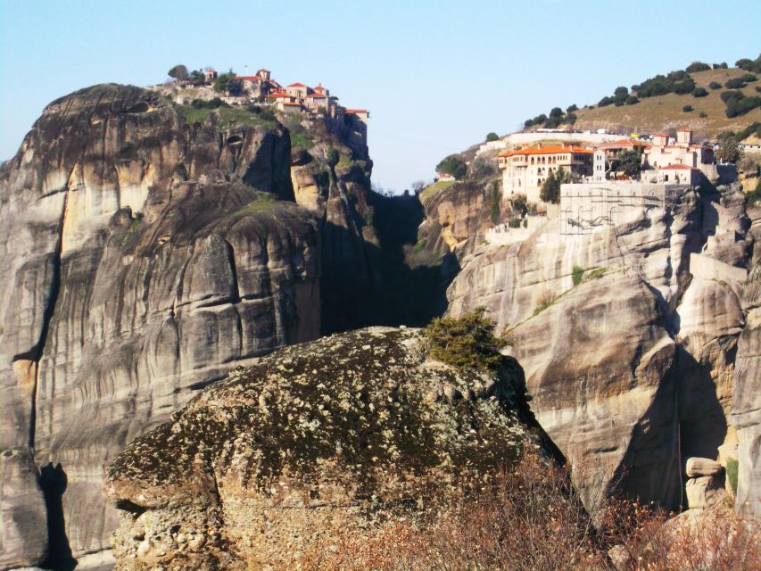 From Athens: Delphi and Meteora 2-Day Tour with Hotel - Meteora’s monasteries above Kalabaka