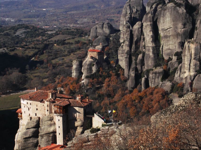 From Athens: Delphi and Meteora 2-Day Tour with Hotel - Who will enjoy this two-day route