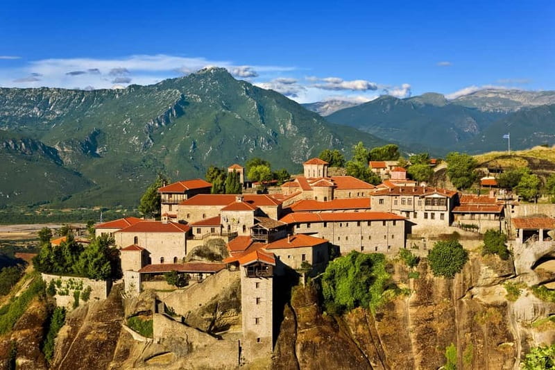From Athens: Meteora Monasteries and Hermit Caves Tour - What the guide adds