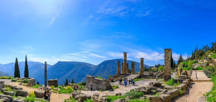 ''Full-Day Tour of Delphi-Monastery Hosios Loukas- Livadia'' - Arachova, a scenic final stop
