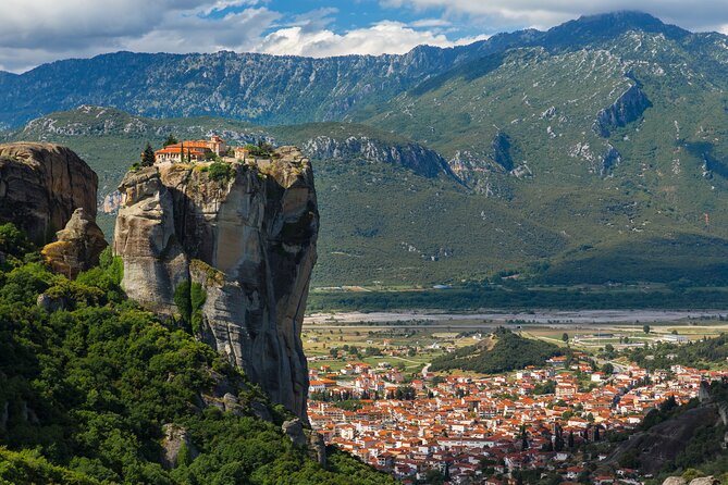 Meteora Day Trip with central Pick up & optional Lunch - The return to Athens
