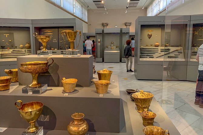 National Archaeological Museum Private Tour with Licensed Expert Guide - Bronze, gold, and the Antikythera mechanism