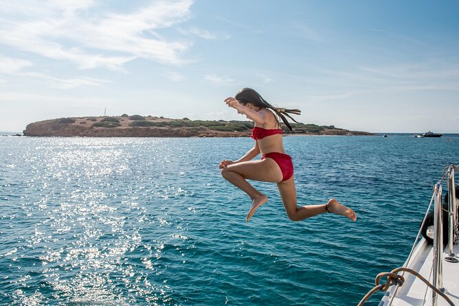 Sail the Athenian Coastline on a Catamaran with Meal & Wine - Why this catamaran makes a good Athens break