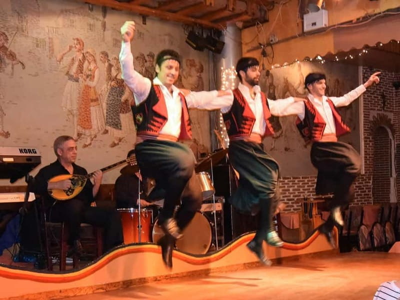 Traditional Greek Show in Plaka with Dinner - Should you book the Plaka dinner and show?